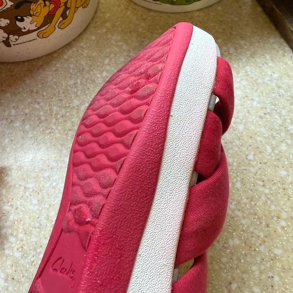 Cloud Steppers by Clarks Pink Bow Women's Sandals Comfortable Shoes Sz 9 Slip on - Picture 12 of 14